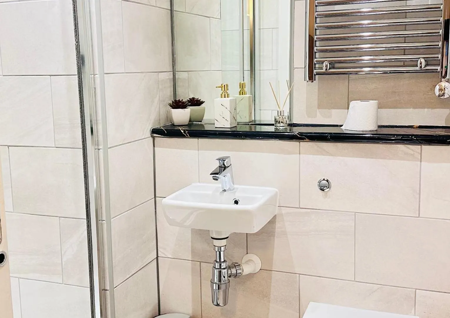 En-Suite Room In A Shared 2 Bedroom Apartment 谢菲尔德 0*,